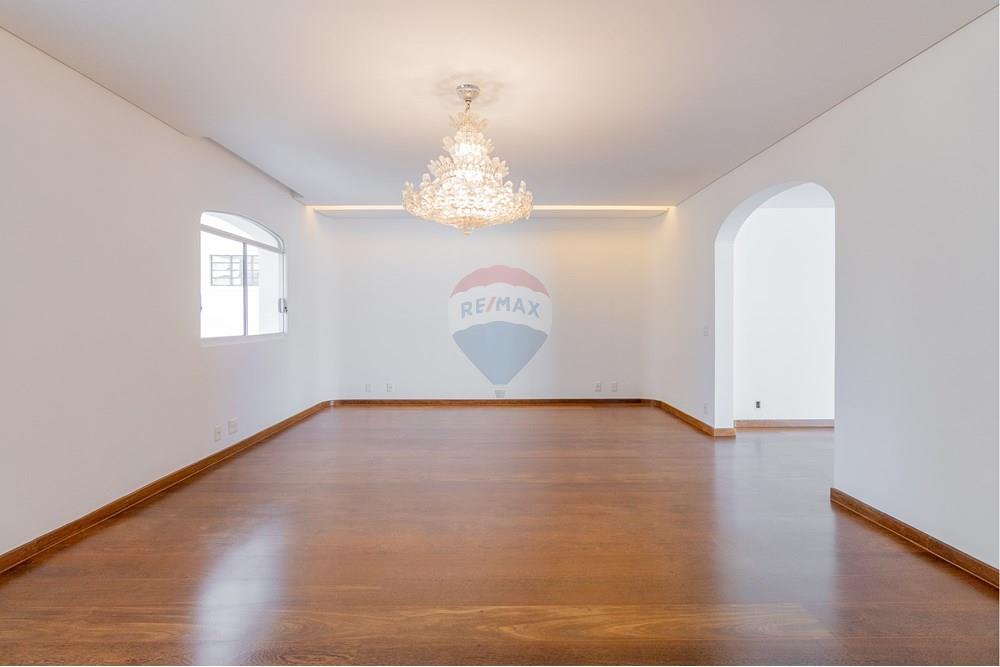 Apartamento para alugar com 4 quartos, 312m² - Foto 6