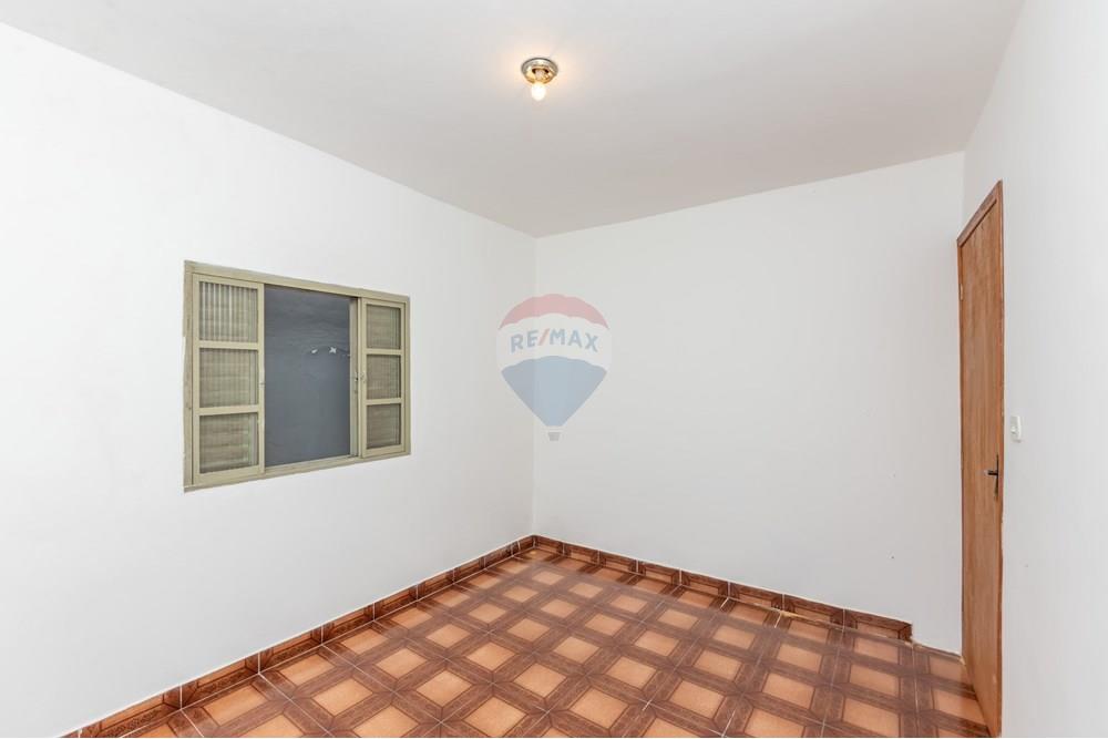 Casa à venda com 2 quartos, 125m² - Foto 13