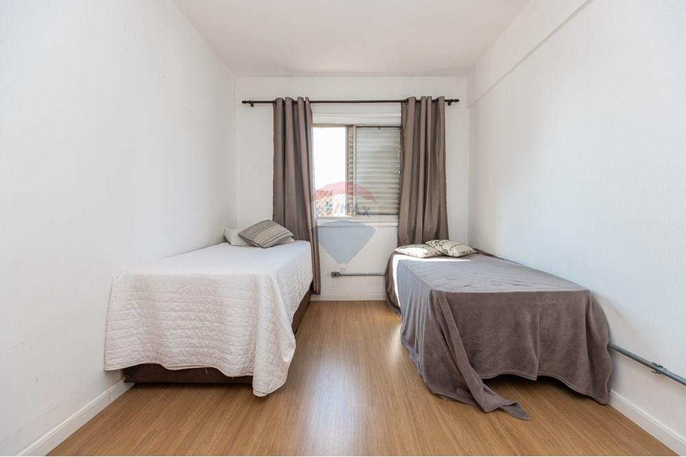 Apartamento à venda com 2 quartos, 77m² - Foto 12