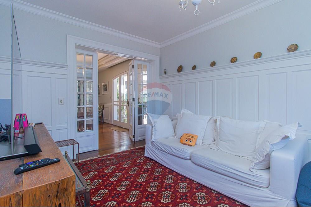 Casa à venda com 4 quartos, 350m² - Foto 9
