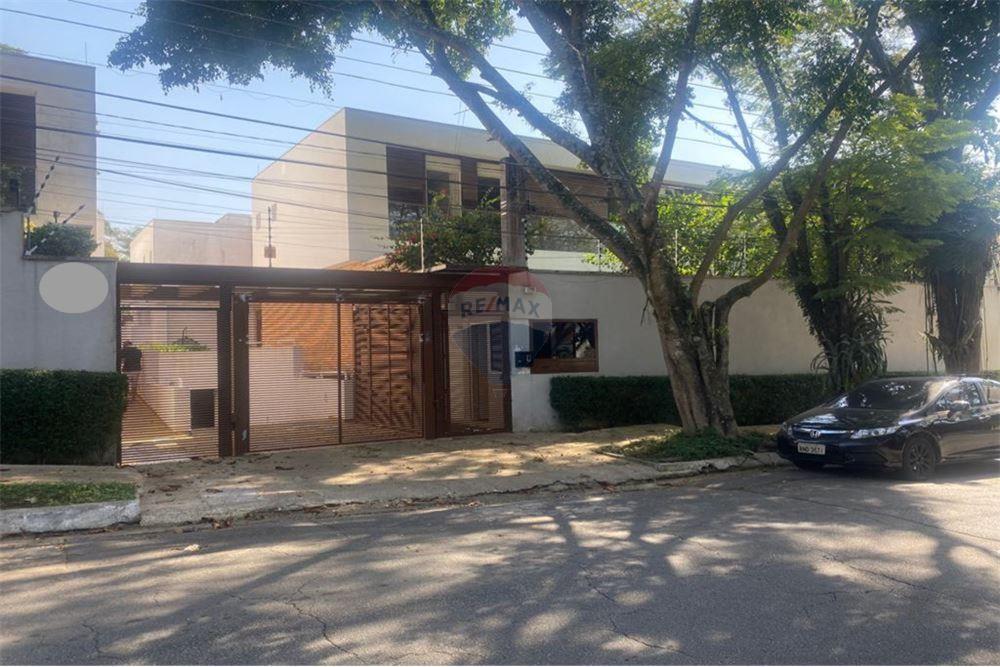 Casa de Condomínio para alugar com 4 quartos, 490m² - Foto 2