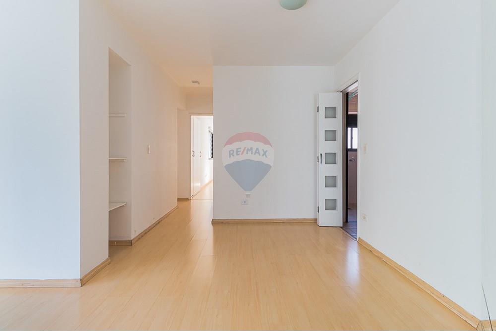 Apartamento à venda com 3 quartos, 94m² - Foto 3