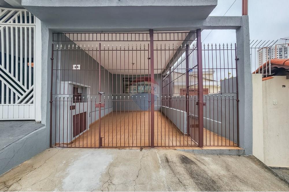 Casa à venda com 2 quartos, 125m² - Foto 1