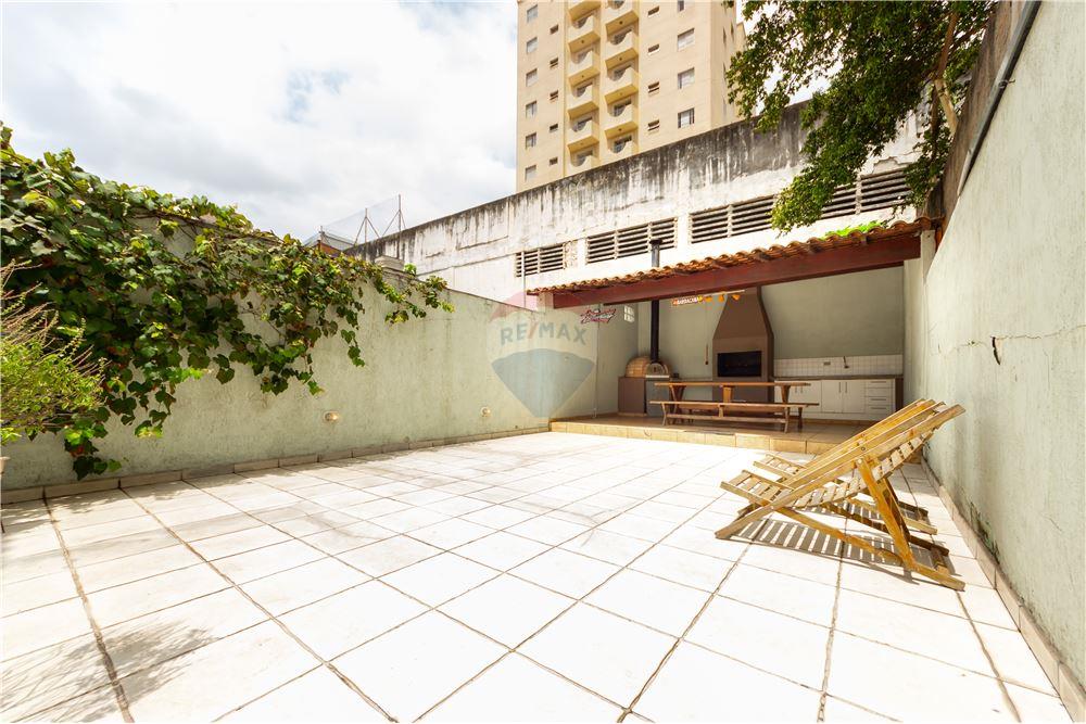 Sobrado à venda com 3 quartos, 240m² - Foto 29