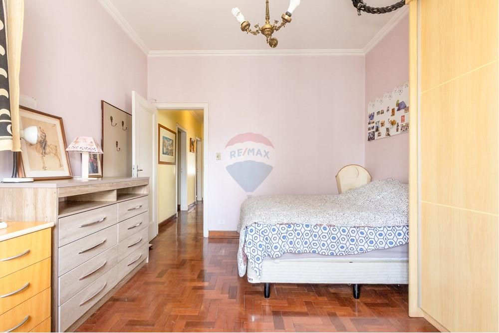 Apartamento à venda com 3 quartos, 212m² - Foto 17