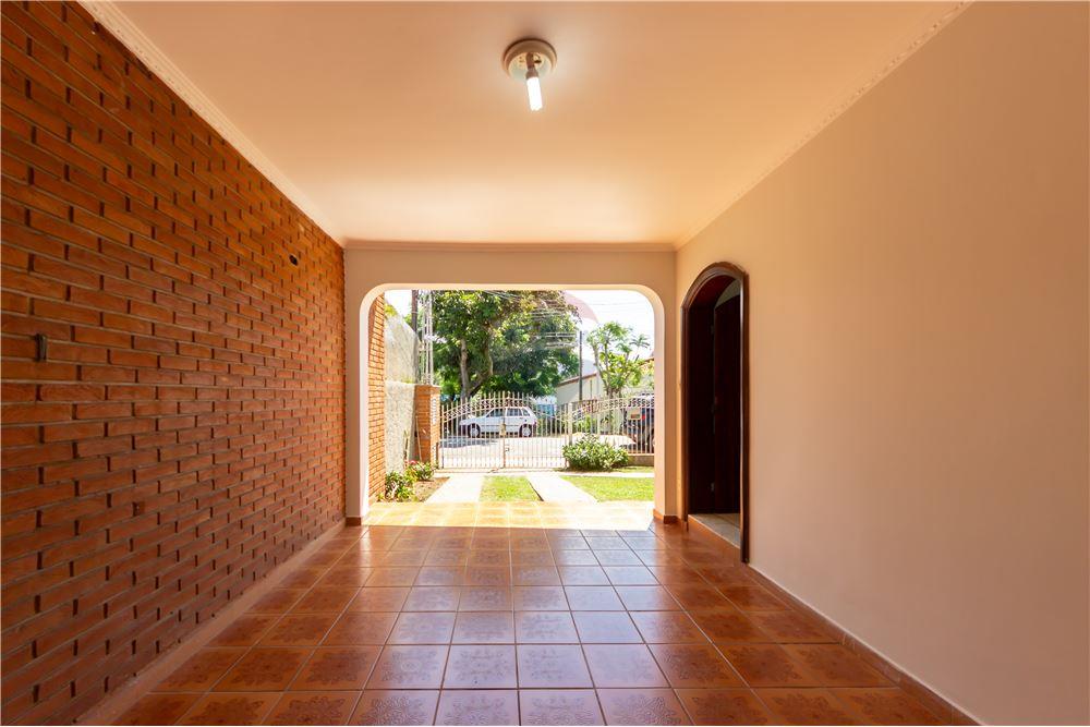 Casa à venda com 3 quartos, 250m² - Foto 9