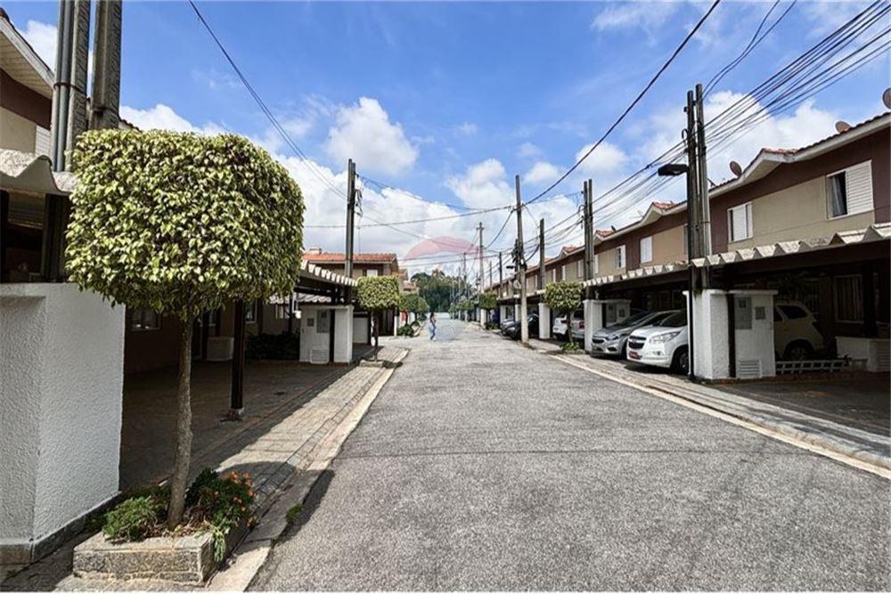 Casa à venda com 2 quartos, 70m² - Foto 16