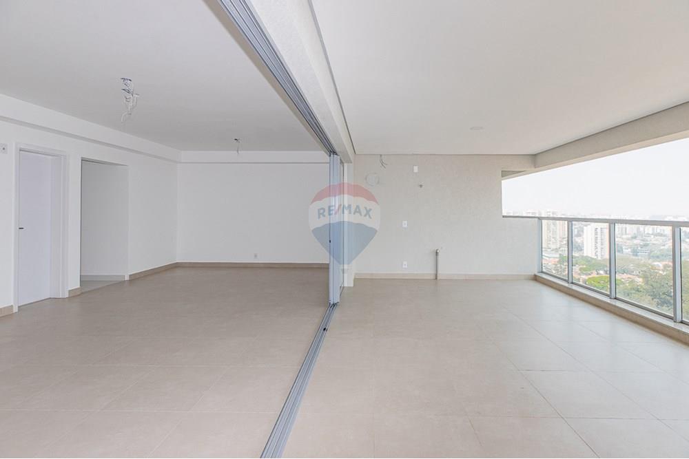 Apartamento à venda com 3 quartos, 155m² - Foto 9