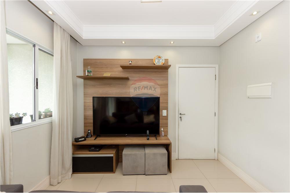 Apartamento à venda com 2 quartos, 62m² - Foto 4