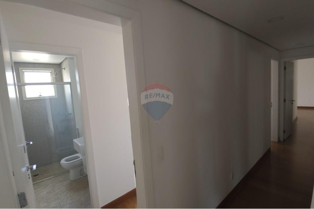 Apartamento para alugar com 3 quartos, 215m² - Foto 23