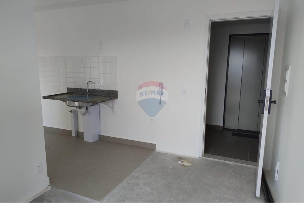 Apartamento à venda com 2 quartos, 38m² - Foto 46