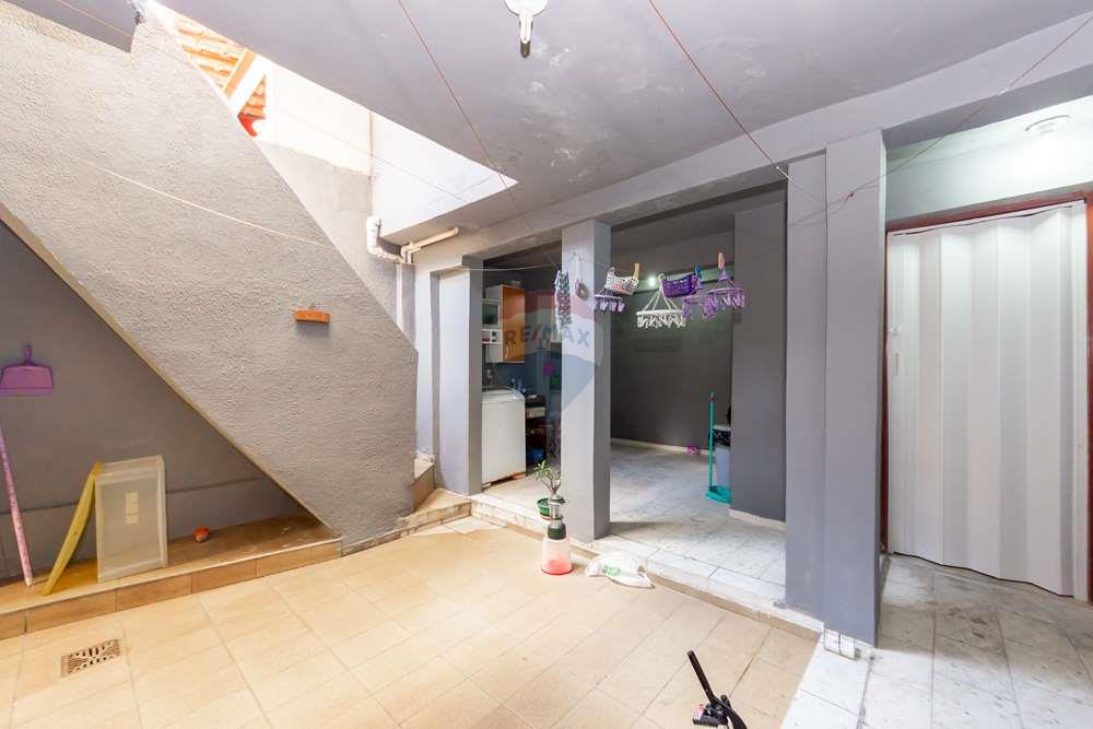 Casa à venda com 3 quartos, 202m² - Foto 18