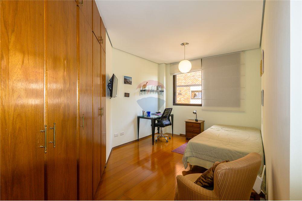 Apartamento à venda com 4 quartos, 200m² - Foto 28