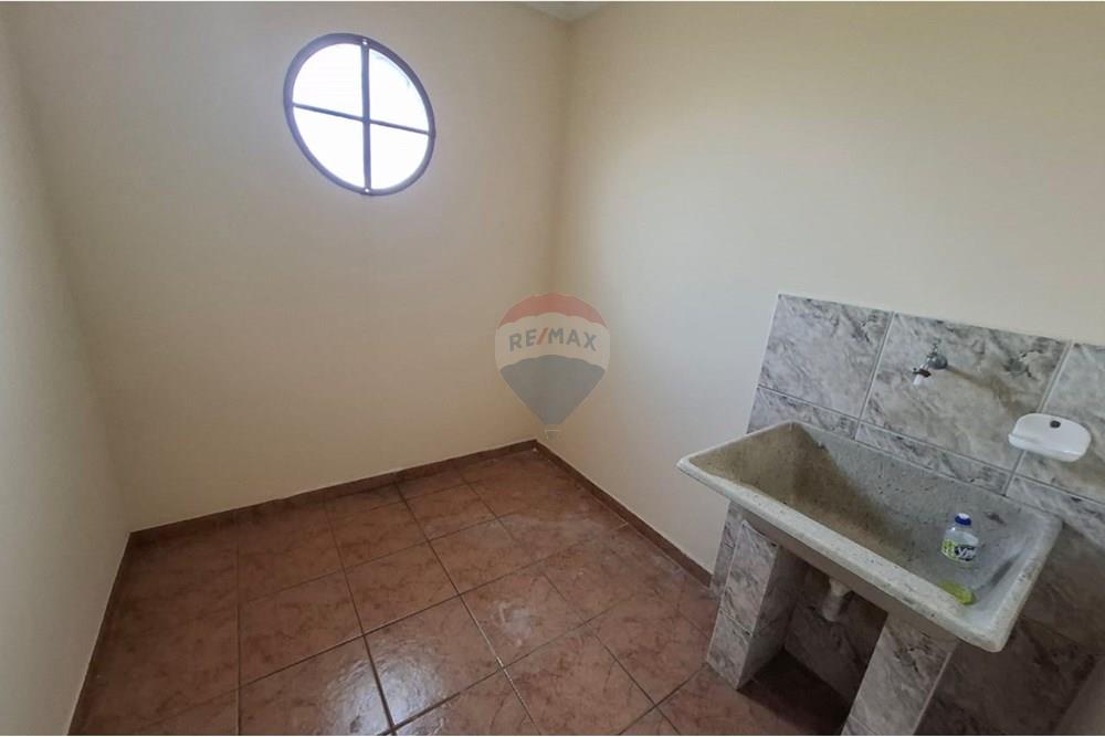 Casa para alugar com 4 quartos, 290m² - Foto 13