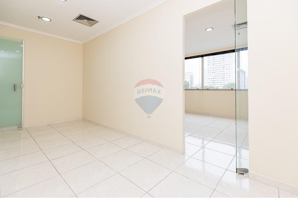 Conjunto Comercial-Sala à venda com 2 quartos, 33m² - Foto 7