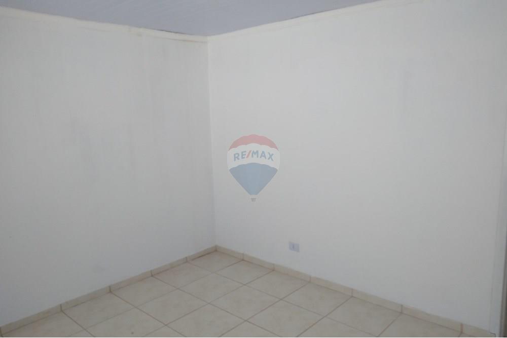 Casa para alugar com 2 quartos, 100m² - Foto 12