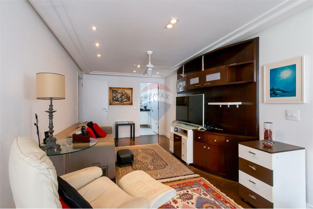 Apartamento à venda com 3 quartos, 136m² - Foto 6