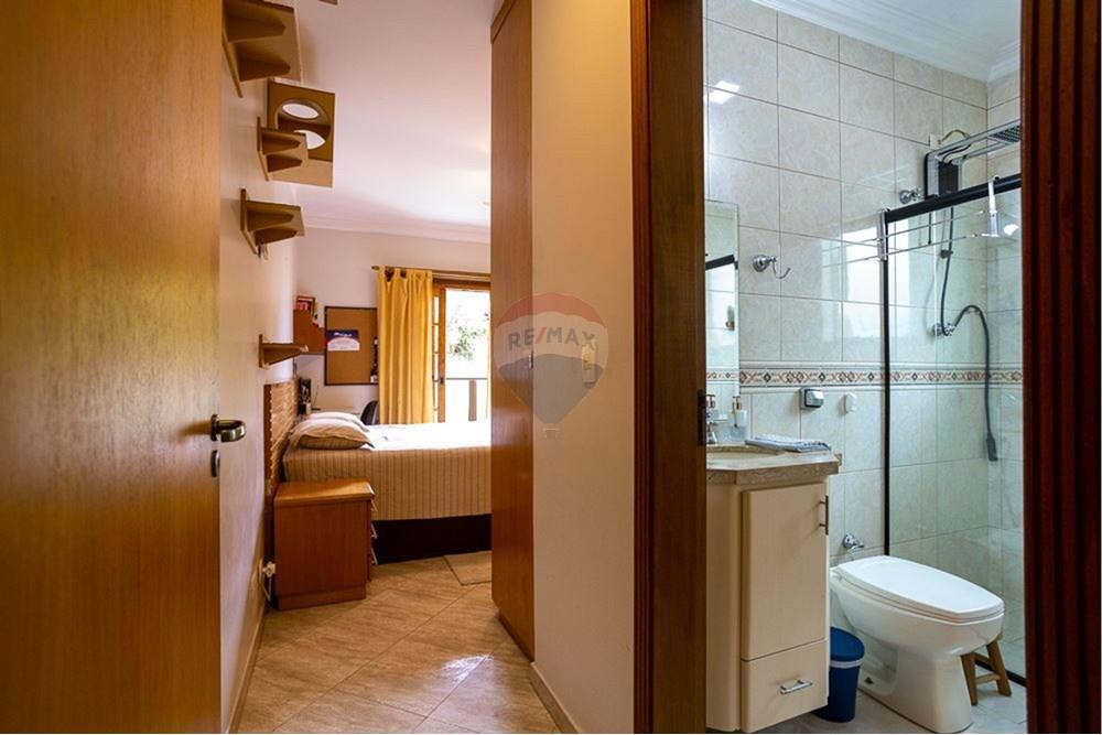 Sobrado - Alugar - São Paulo , São Paulo - Acesso a quarto e banheiro.jpg - 602281044-150