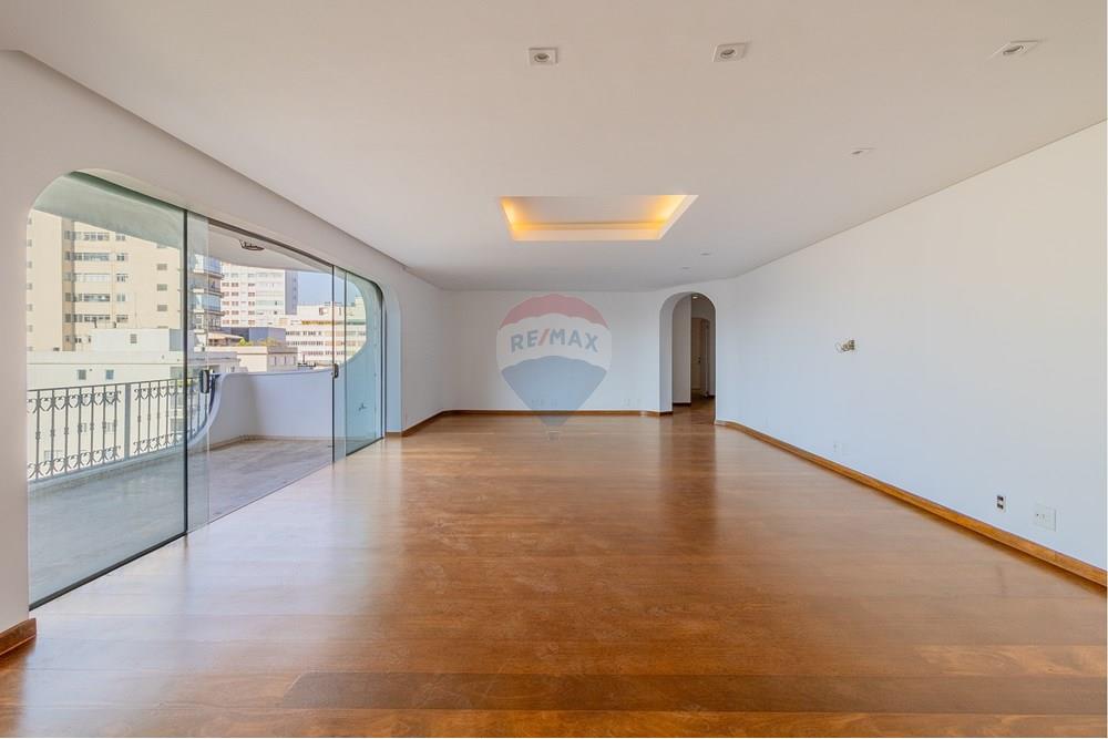 Apartamento para alugar com 4 quartos, 312m² - Foto 4