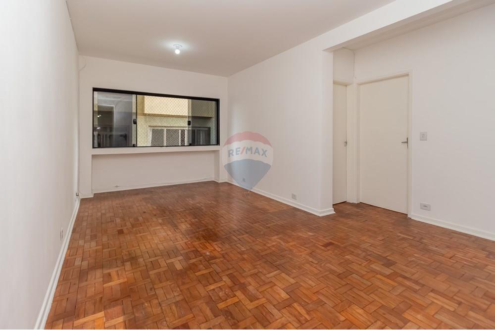 Apartamento à venda com 3 quartos, 75m² - Foto 4