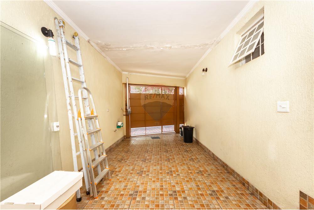 Casa à venda com 5 quartos, 126m² - Foto 37