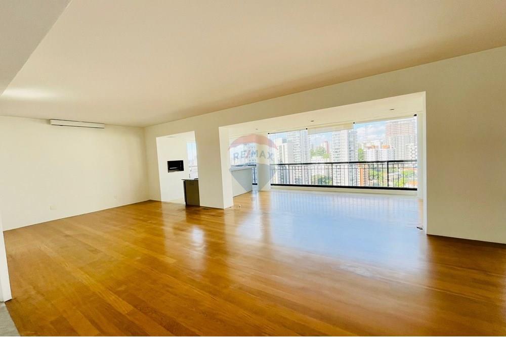 Apartamento para alugar com 3 quartos, 215m² - Foto 42