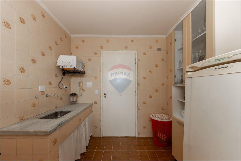 Apartamento à venda com 1 quarto, 41m² - Foto 15