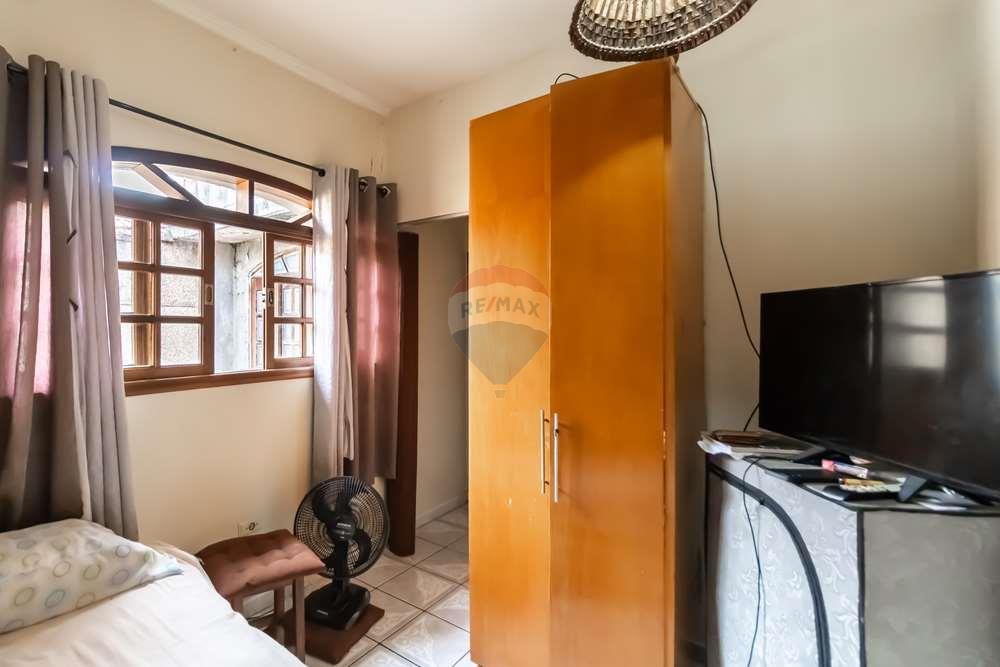 Casa à venda com 3 quartos, 250m² - Foto 8