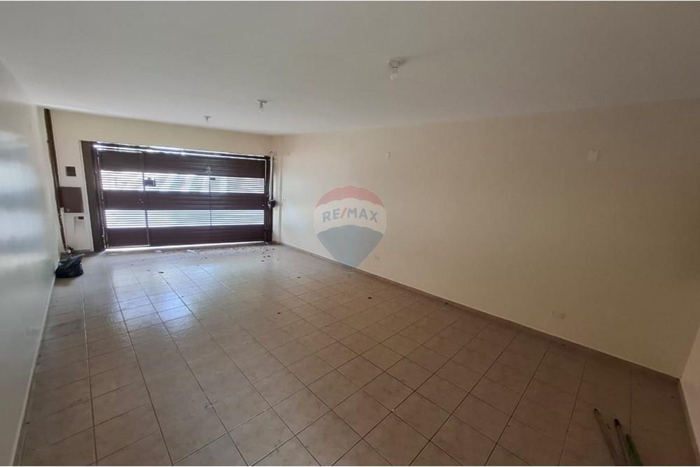 Casa para alugar com 4 quartos, 290m² - Foto 2