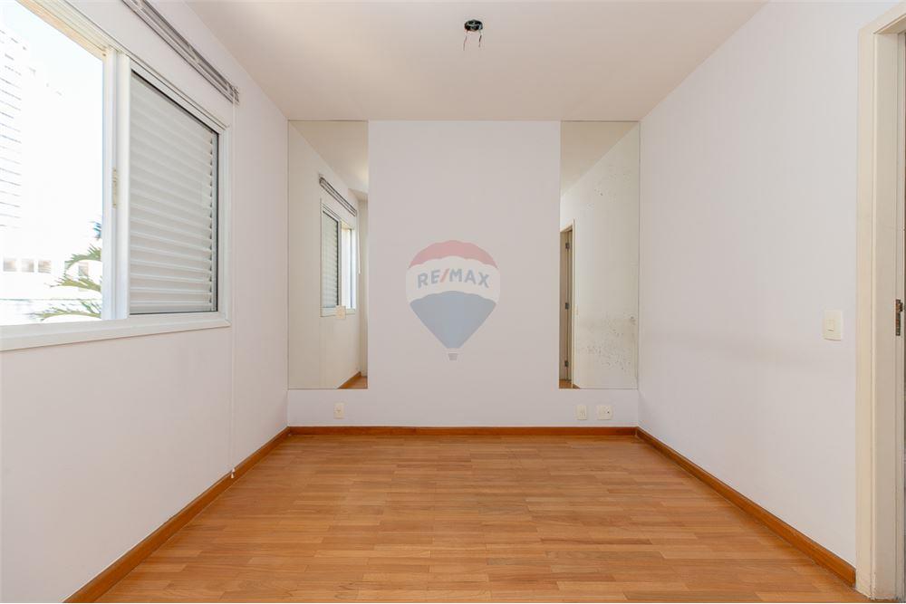 Apartamento à venda com 3 quartos, 115m² - Foto 28