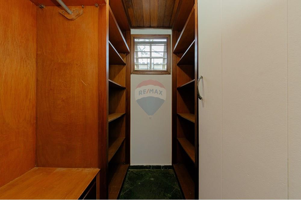 Chácara à venda com 5 quartos, 300m² - Foto 12
