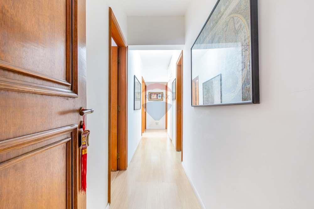 Apartamento à venda com 4 quartos, 223m² - Foto 14