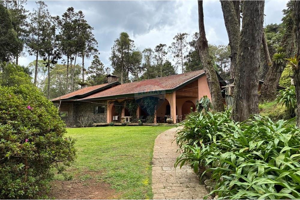 Casa de Campo - Venda - Campos do Jordão , São Paulo - WhatsApp Image 2025-12-15 at 13.59.49.jpeg - 601131073-17