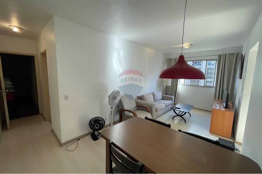 Apartamento para alugar com 2 quartos, 75m² - Foto 3