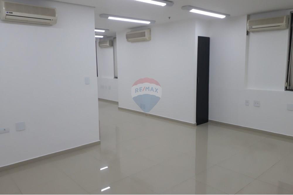 บ้านที่กั้นเป็นสองส่วน - สำนักงาน - เซาเปาโล , เซาเปาโล - BR - 1.jpg - 602291021-210