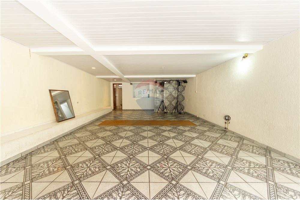 Sobrado à venda com 3 quartos, 240m² - Foto 4