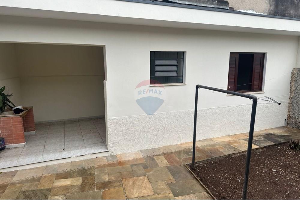 Casa para alugar com 3 quartos, 239m² - Foto 15