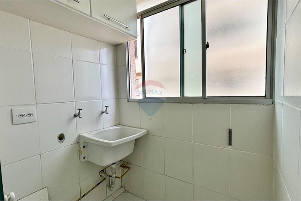 Apartamento à venda com 2 quartos, 44m² - Foto 11