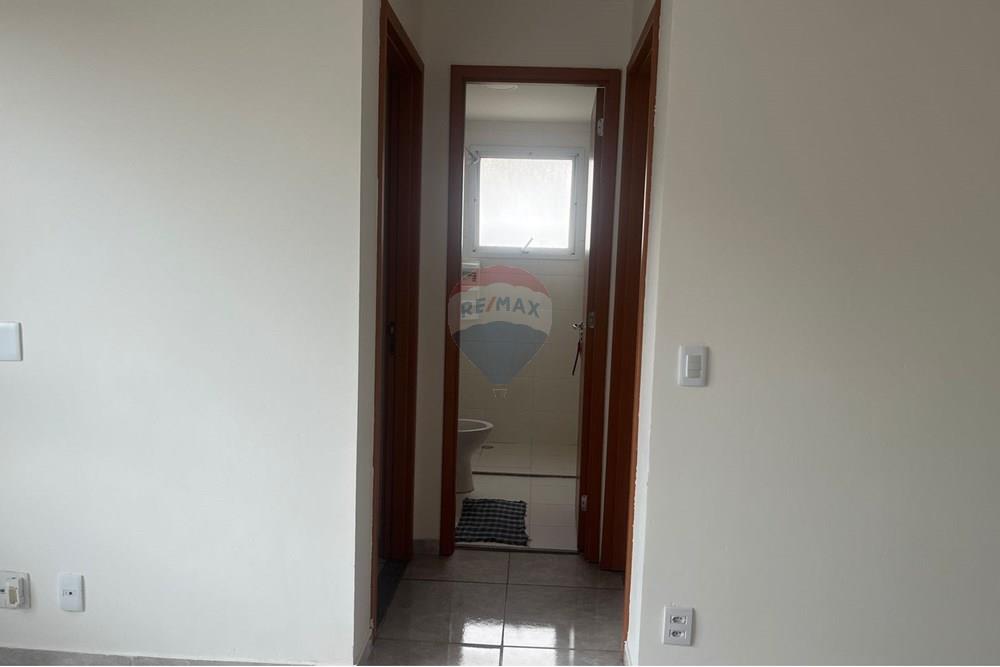 Apartamento à venda com 2 quartos, 46m² - Foto 11