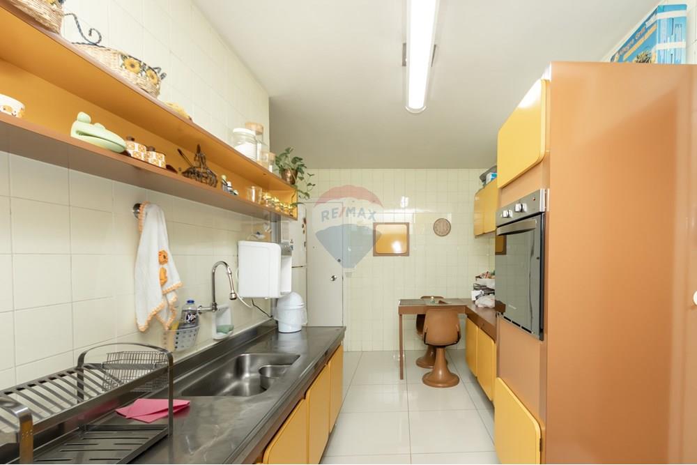 Apartamento à venda com 3 quartos, 130m² - Foto 25