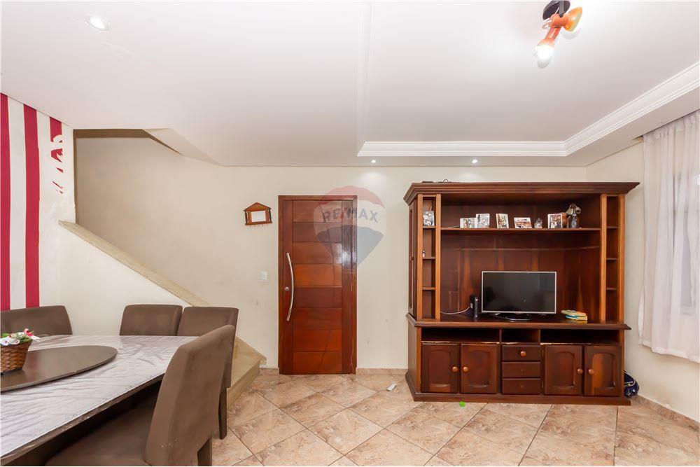 Sobrado à venda com 3 quartos, 100m² - Foto 4