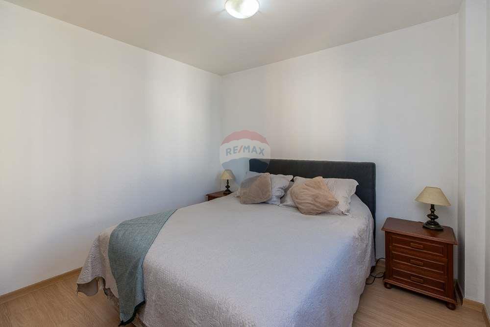 Apartamento à venda com 2 quartos, 64m² - Foto 24