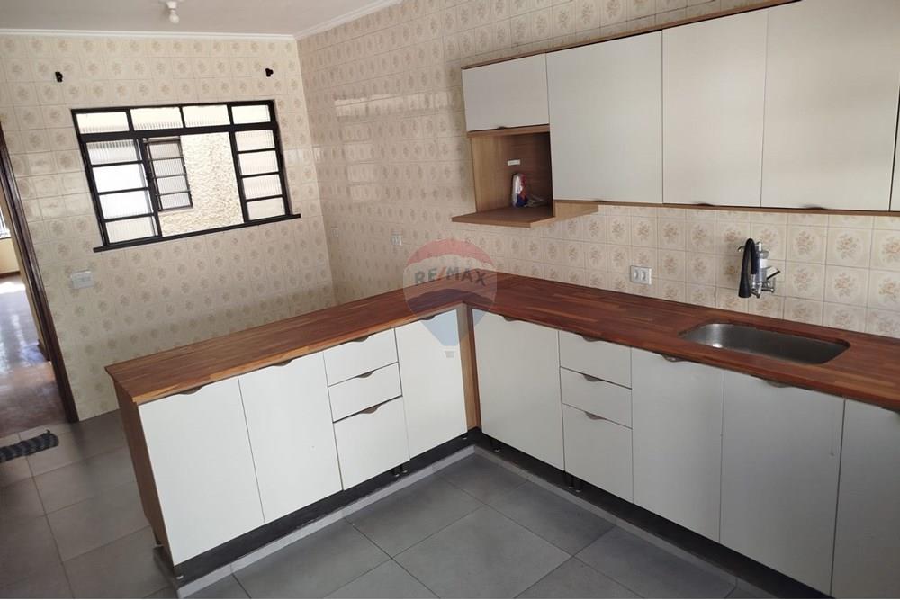 Casa para alugar com 3 quartos, 239m² - Foto 13