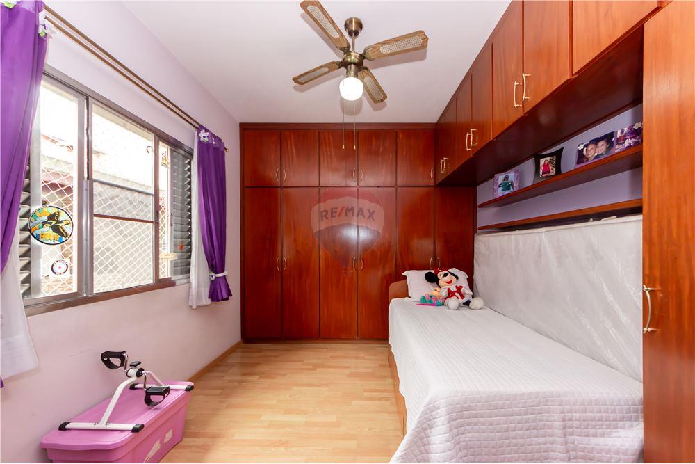 Casa à venda com 3 quartos, 200m² - Foto 16