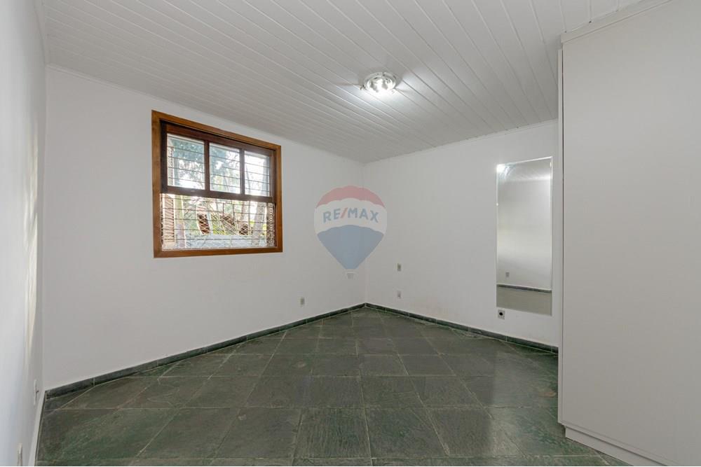 Chácara à venda com 5 quartos, 300m² - Foto 16