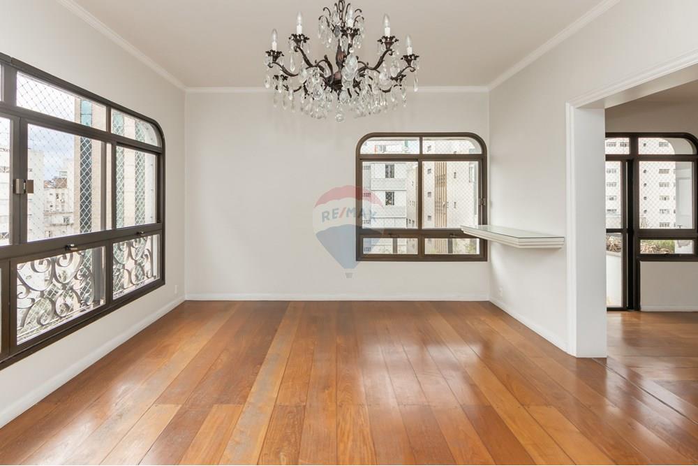 Apartamento à venda com 4 quartos, 288m² - Foto 1