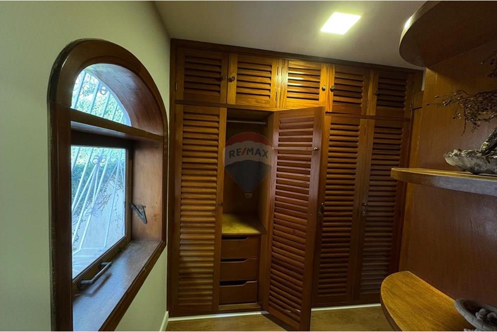 Casa para alugar com 5 quartos, 506m² - Foto 28