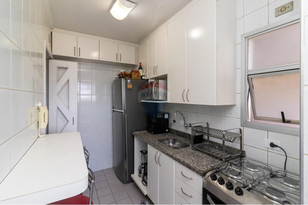 Apartamento à venda com 2 quartos, 56m² - Foto 17