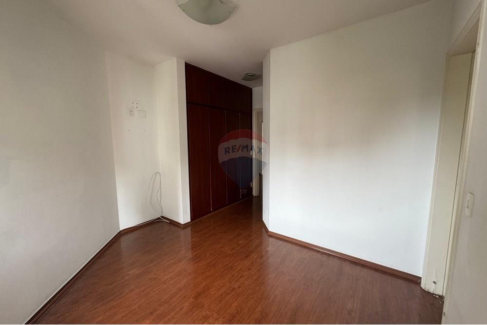 Apartamento para alugar com 2 quartos, 102m² - Foto 12