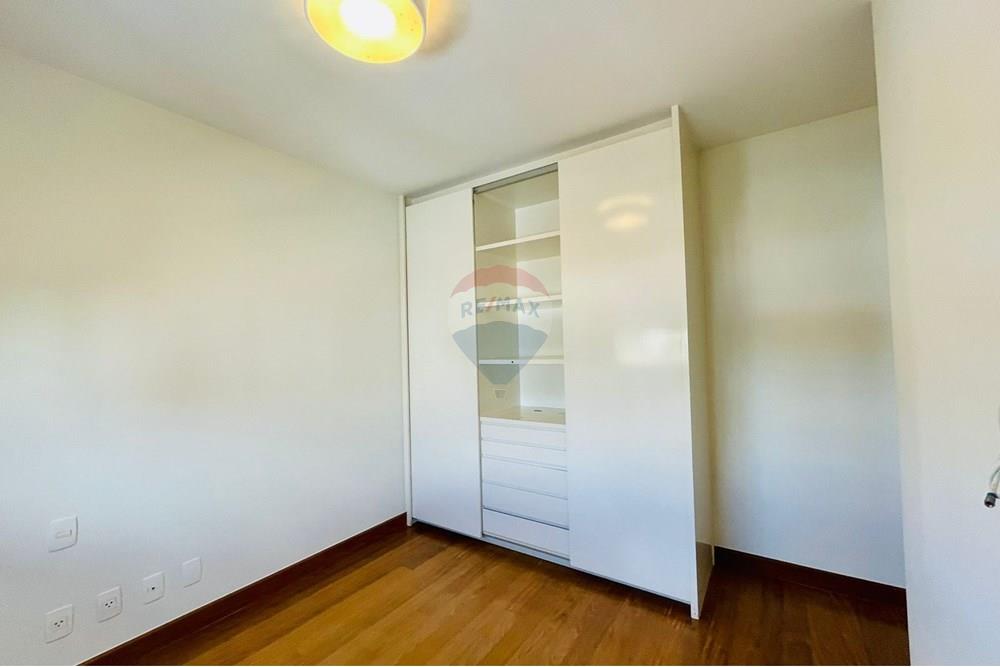 Apartamento para alugar com 3 quartos, 215m² - Foto 13